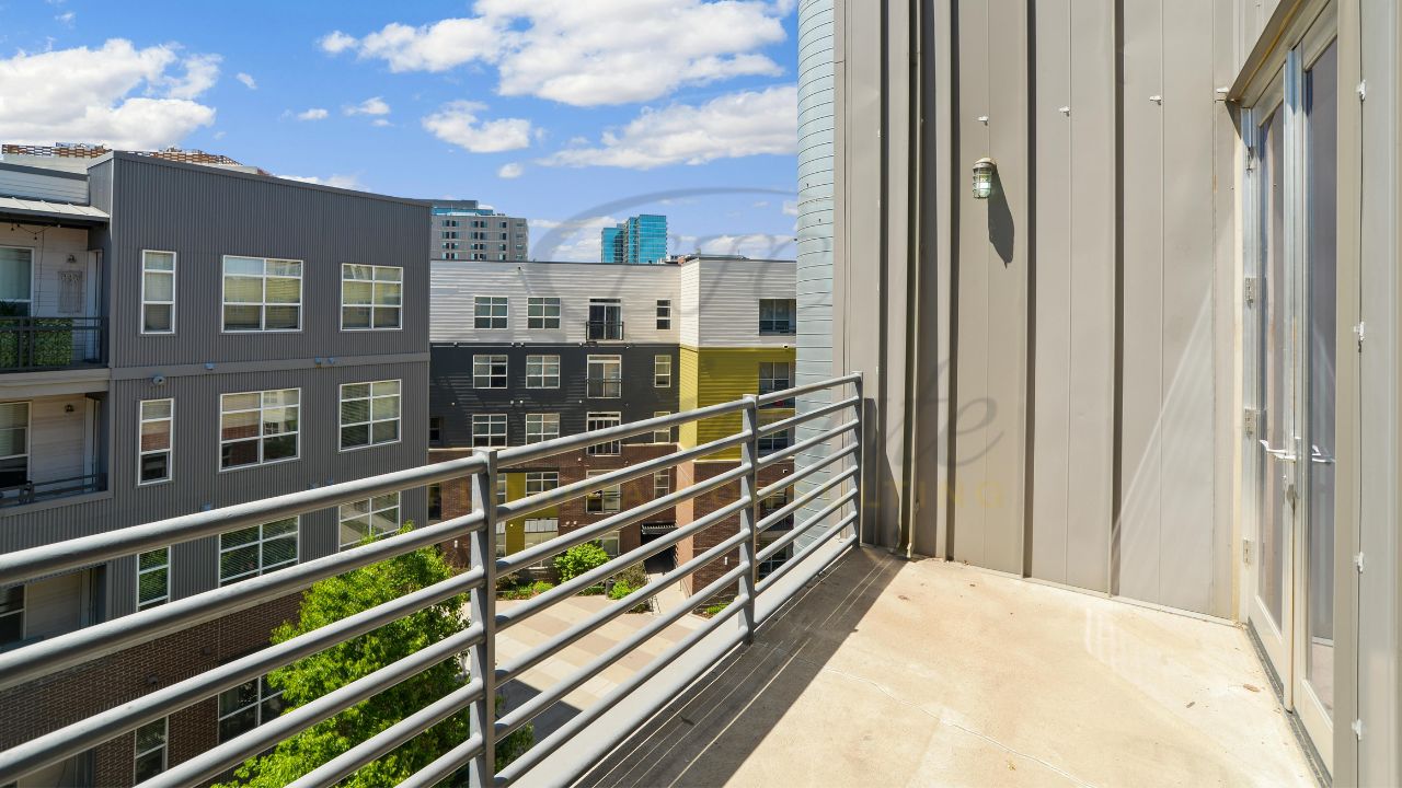 Aluminum Balcony Railings Installation in Florida