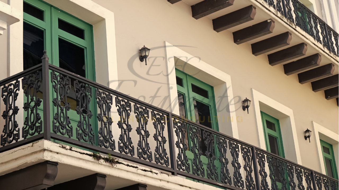 Modern Balcony Railing Installers in Florida