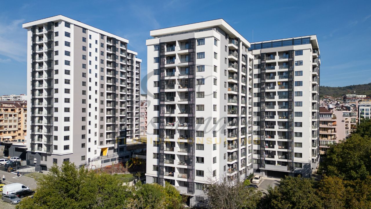Porcelain Tile Installation 10-Story Building