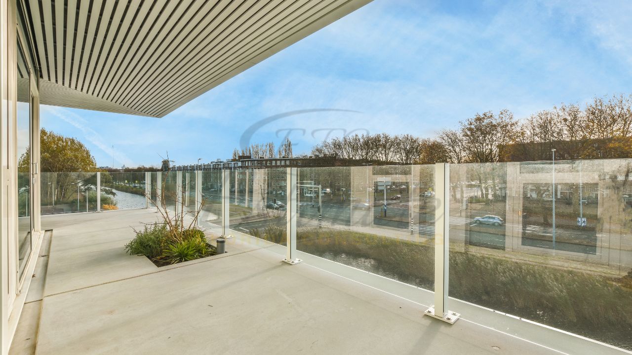 Glass Railing Contractors in Boynton Beach