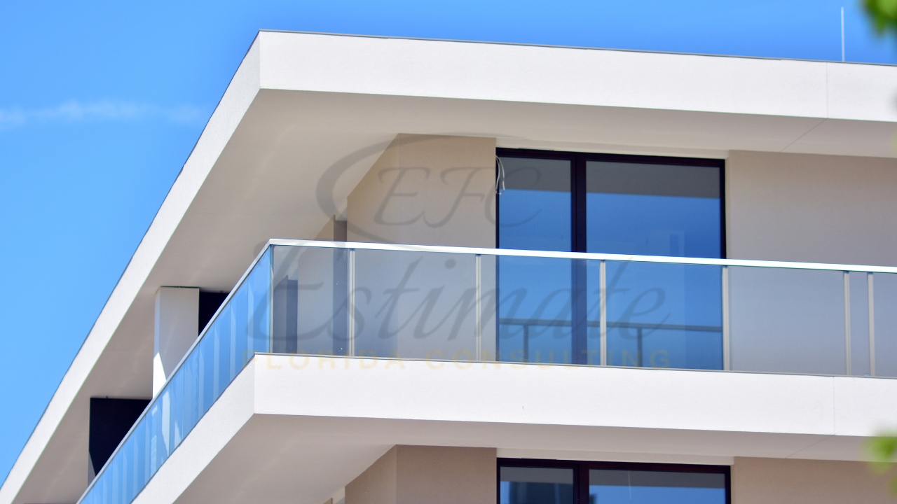 Balcony Glass Railing in Tampa