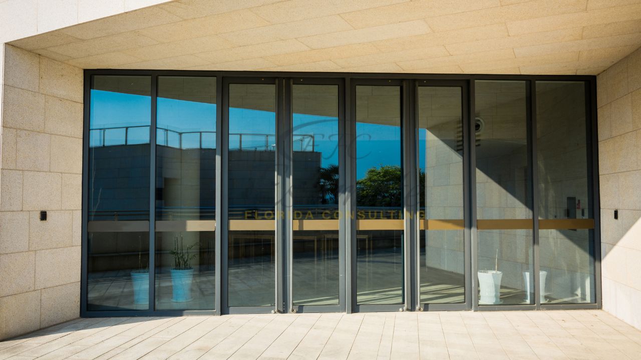 Commercial Storefront Glass Installation in Jacksonville