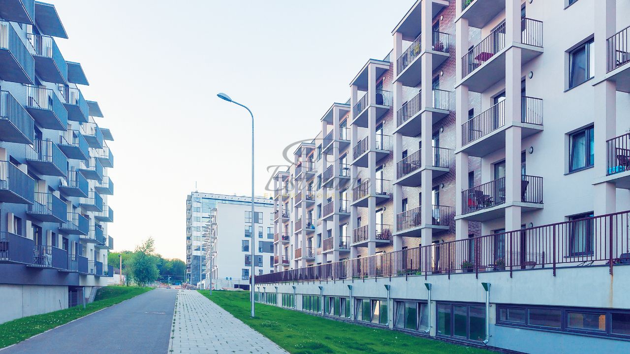 Estimated Closing Costs for an Apartment Building